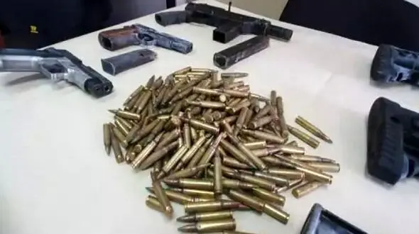 کشف 1100 فشنگ در مرز پرویزخان / از ماشین گذر موقت کشف شد