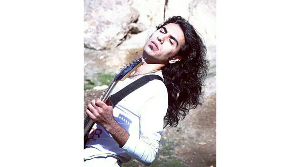 دردسر شباهت اسمی رضا سوری خواننده راک و پاپ با خواننده زیر زمینی که آدم کشت/عکس های اشتباهی آبرویم را برد + عکس