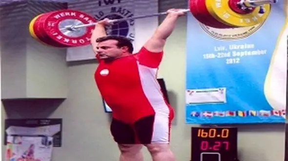 مهدی نبی اللهی وزنه بردار ملایری فوت کرد + عکس