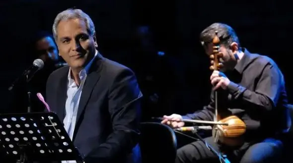 فیلم آواز باشکوه و  اصیل مهران مدیری ! / با صدای مخملی اش شروع کرد به خوا ندن سالن ترکید