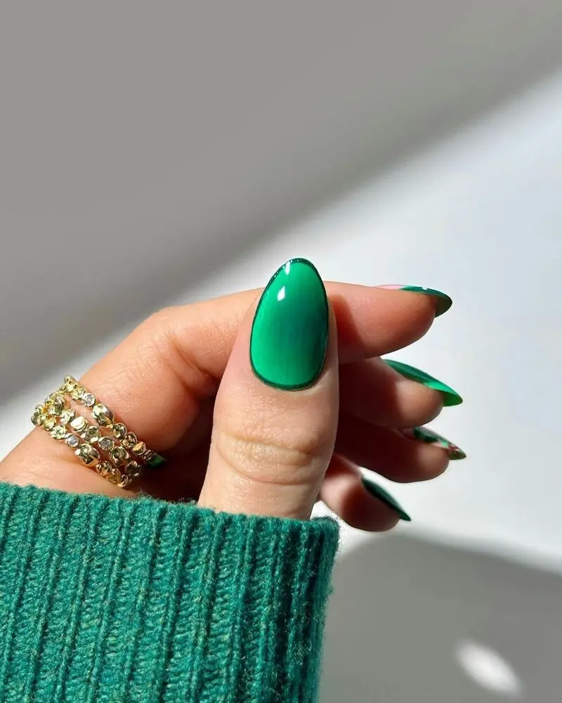 لاک ناخن ژل آیس سبز