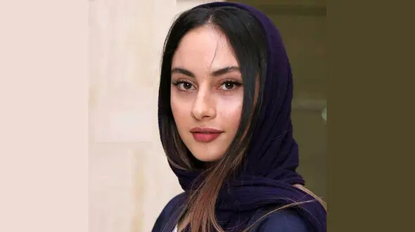 ترلان پروانه با این استایل همه نگاه‌ ها را به خودش خیره کرد + عکس