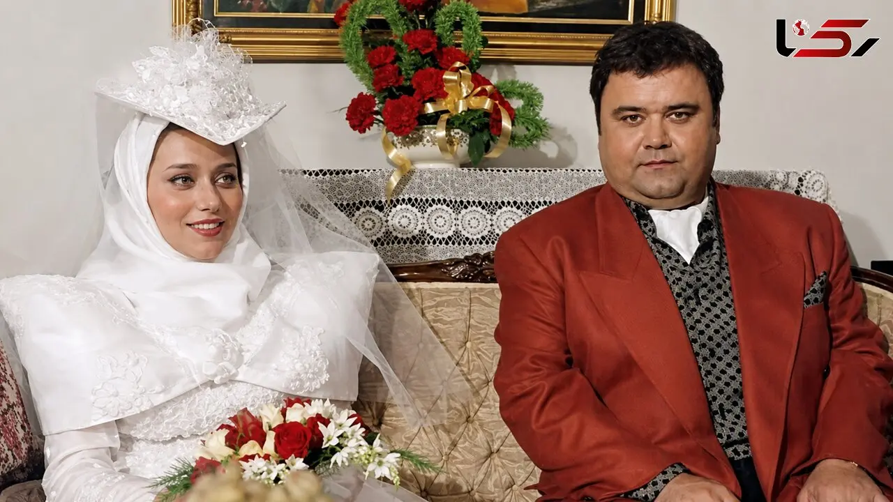سفر در زمان/ تصویر پربازدید از عروسی اکبر عبدی/ کت و شلوار مشکی با کراوات مشکی  
