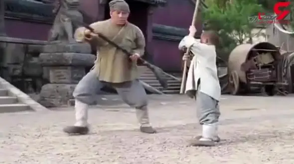 تمرین رزمی بچه با جکی چان + فیلم