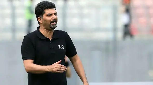 حسینی:‌ یک کلت روی سرم بگذارند و بگویند دوست نداریم تو مربیگری کنی!