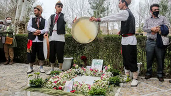 آرامگاه فردوسی در نخستین روز از سال 1400