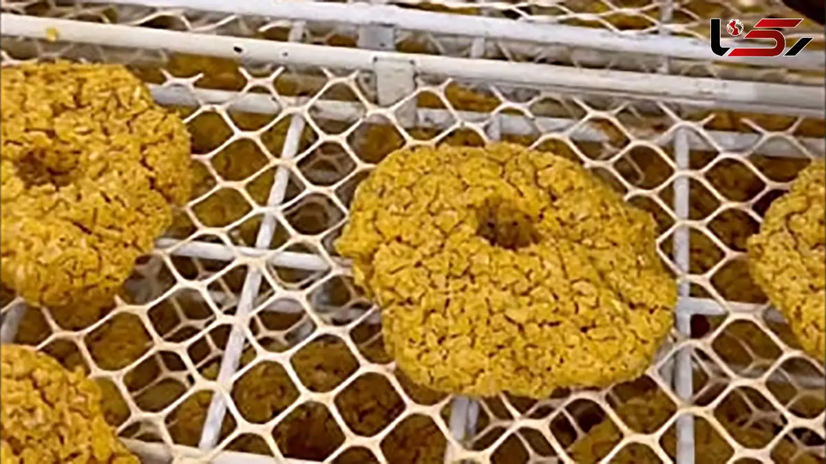 مراحل تهیه ترخینه و آش ترخینه + فیلم