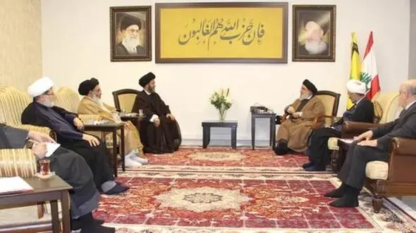 دیدار هیاتی از علمای ایرانی با سیدحسن نصرالله