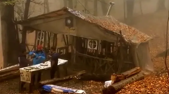 لحظاتی در کلبه جنگلی / زیبایی تمام زاینده رود