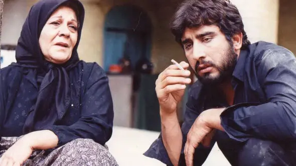 بازیگر نقش علی در آینه عبرت بعد از 34 سال / تغییر چهره شوکه کننده!