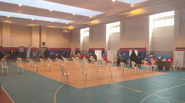 سوله مدیریت بحران کردستان، مرکز تجمیعی واکسیناسیون شد / زالی: انجام آزمایش کرونا در تهران 35 درصد افزایش یافته است + فیلم