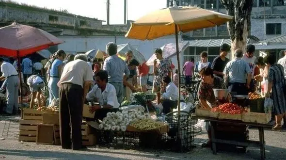 گزارش تکان دهنده از برده داری شوم زنان / یک چهارم آن ها باردارند + عکس