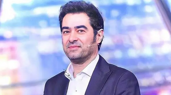 سفره هفت سین ساده و جمع و جور شهاب حسینی، قباد سریال شهرزاد در حیاط باصفای خانه اش +عکس