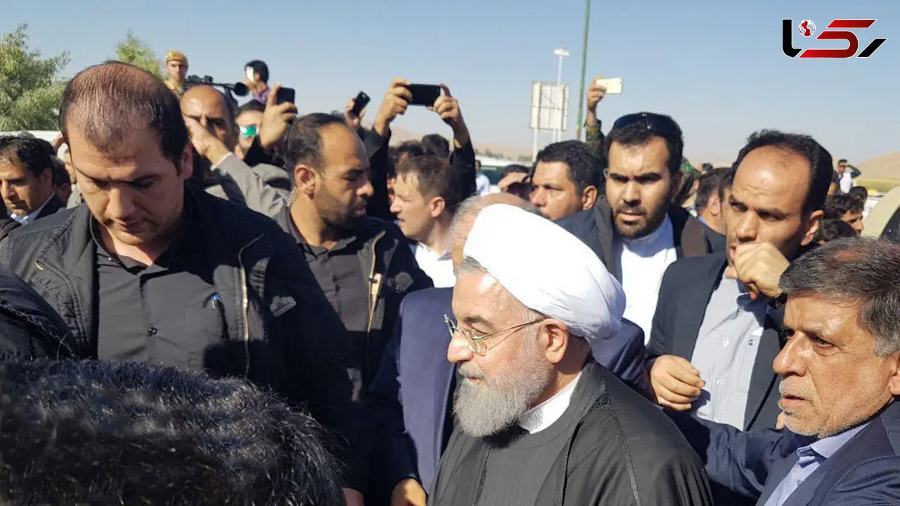 دکتر روحانی از مناطق زلزله زده شهرستان سرپل ذهاب بازدید کرد