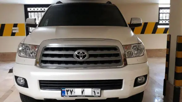 تویوتای دو میلیارد تومانی در خیابان های تهران+تصاویر 