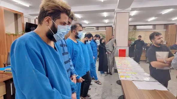 فیلم مواجهه حضوری مالباخته ها با  متهمان پرونده 2 شرکت لیزینگی خودرو  + گفتگو با گردانندگان باندهای کلاهبرداری