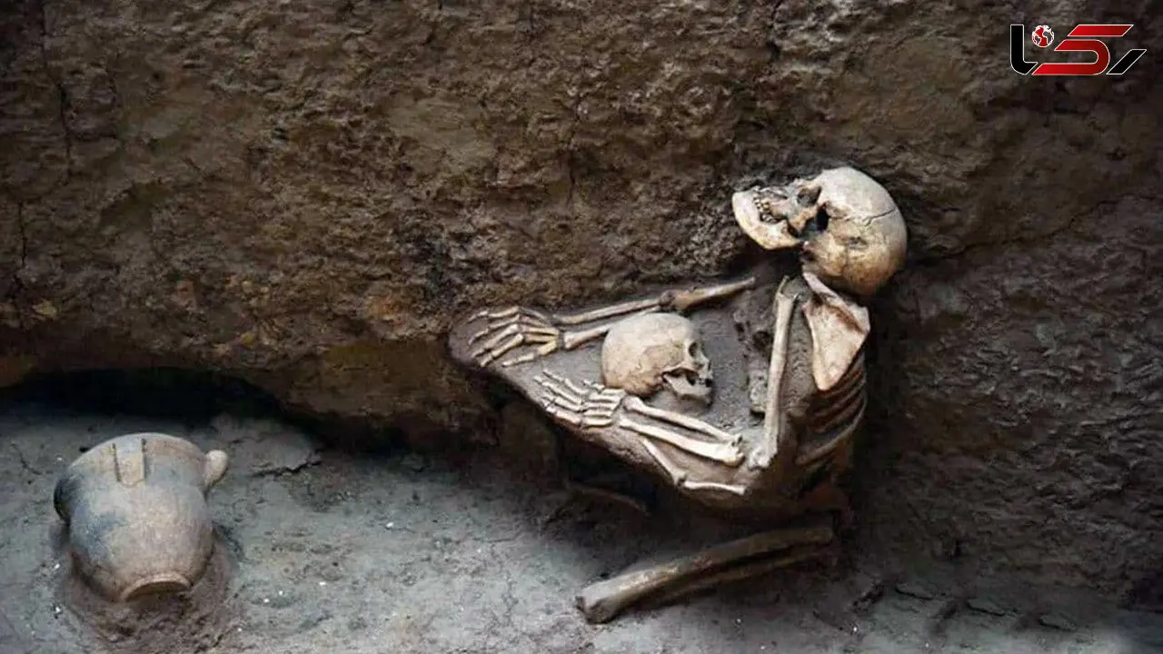 عکس از اسکلت مادری که می خواست جان فرزندش را در زلزله حفظ کند!