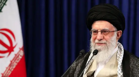پاسخ رهبر انقلاب به استفتاء درباره واکسیناسیون عمومی