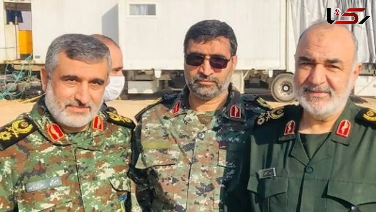 عکس سفر در زمان / قابی تماشایی از اولین شلیک راکت بومی ایران توسط  سردارحاجی‌زاده و سردار باقری !