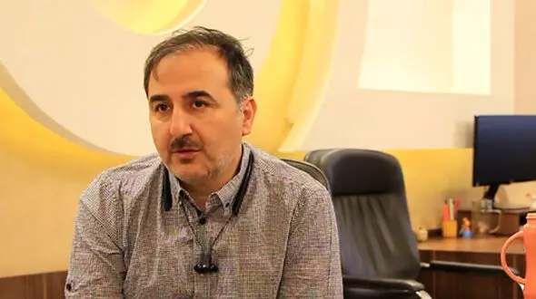 مسعود ابراهیمی : دکتر نجفی خودش در لباس زندان گفتگو با خبرنگاران را پذیرفت 