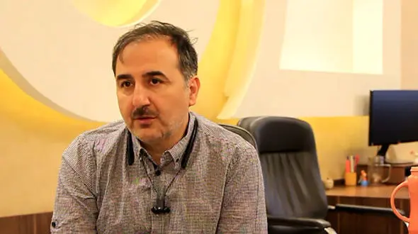 مسعود ابراهیمی : دکتر نجفی خودش در لباس زندان گفتگو با خبرنگاران را پذیرفت 