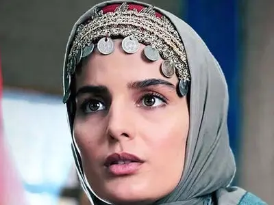 افشاگری غزاله اکرمی بازیگر نقش سوجان:  تهیه کننده معروف قصد آزارم را داشت ... از دفتر کارش فرار کردم ... این مرد متاهل قبلا هم ... + عکس ها