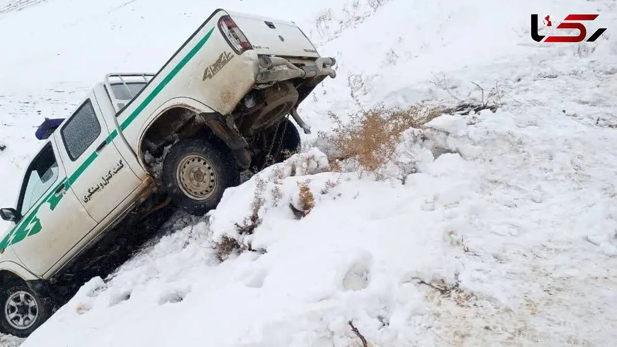 تعقیب شکارچیان به قیمت آسیب محیط‌بانان / سقوط خودرو 3 مجروح به جا گذاشت