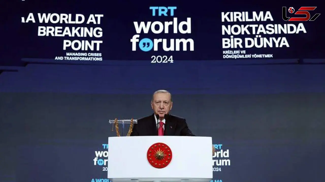 فیلم اعتراض به اردوغان به خاطر انتقال بمب باکشتی برای اسرائیل / مرد معترض را با دستور اردوغان بازداشت کردند 