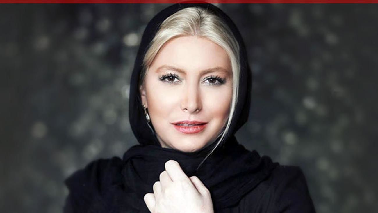 پتوی پلنگی فریبا نادری در خودروی لوکس! / بازیگر زن باز هم پشیمان شد!