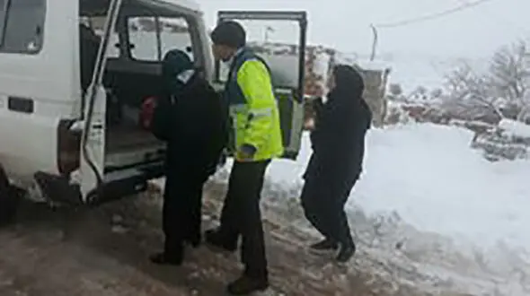 به دنیا آمدن دوقلوها در یخبندان مشهد 