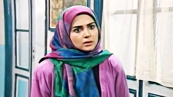 تغییر چهره «آذر» عروس کوچک خانواده اسدالله‌خان «پدرسالار» پس از 32 سال / با موی سفید هم جذاب است!