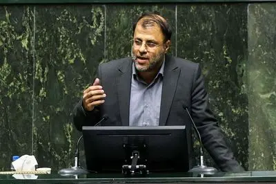 چه کسانی روزِ قبل از انحلال، ۴۰ هزار میلیارد تومان از بانک آینده برداشت کردند؟