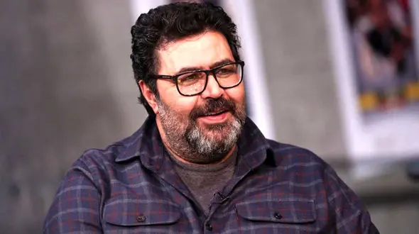 واکنش فوق منشوری فرهاد اصلانی به سیاستمداران ! + فیلم جنجالی