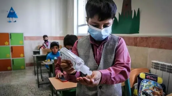 بازگشایی مدارس از مهرماه/ راهکارهای آموزش و پرورش برای مهار کرونا در مدارس