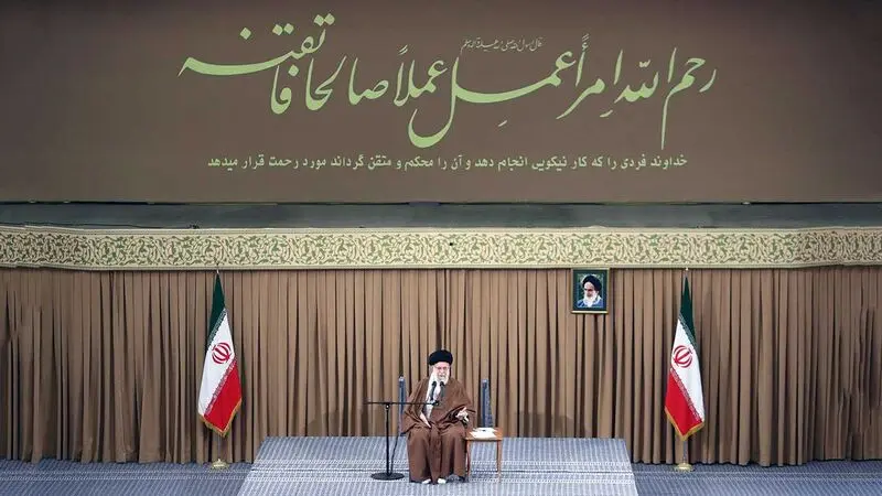 دیدار رهبری با کارگران