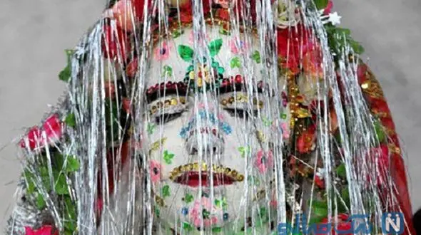 زشت ترین عروس های جهان + عکس ها