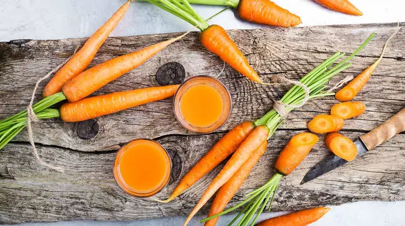 به بهانه پاییز / سلامتی نهفته در میوه های نارنجی 