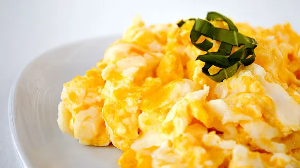 تخم مرغ اسکرامبل شده چطور بپزیم؟