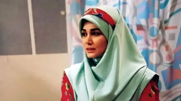 زیبا ترین مجری تاریخ صداوسیما این زن است / حالا چهره او را پس از 37 سال ببینید ! + فیلم