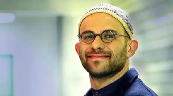 علت عجیب رانندگی نکردن بابک حمیدیان!