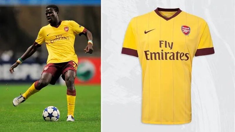 ArsenaL_away_kit_2010-11