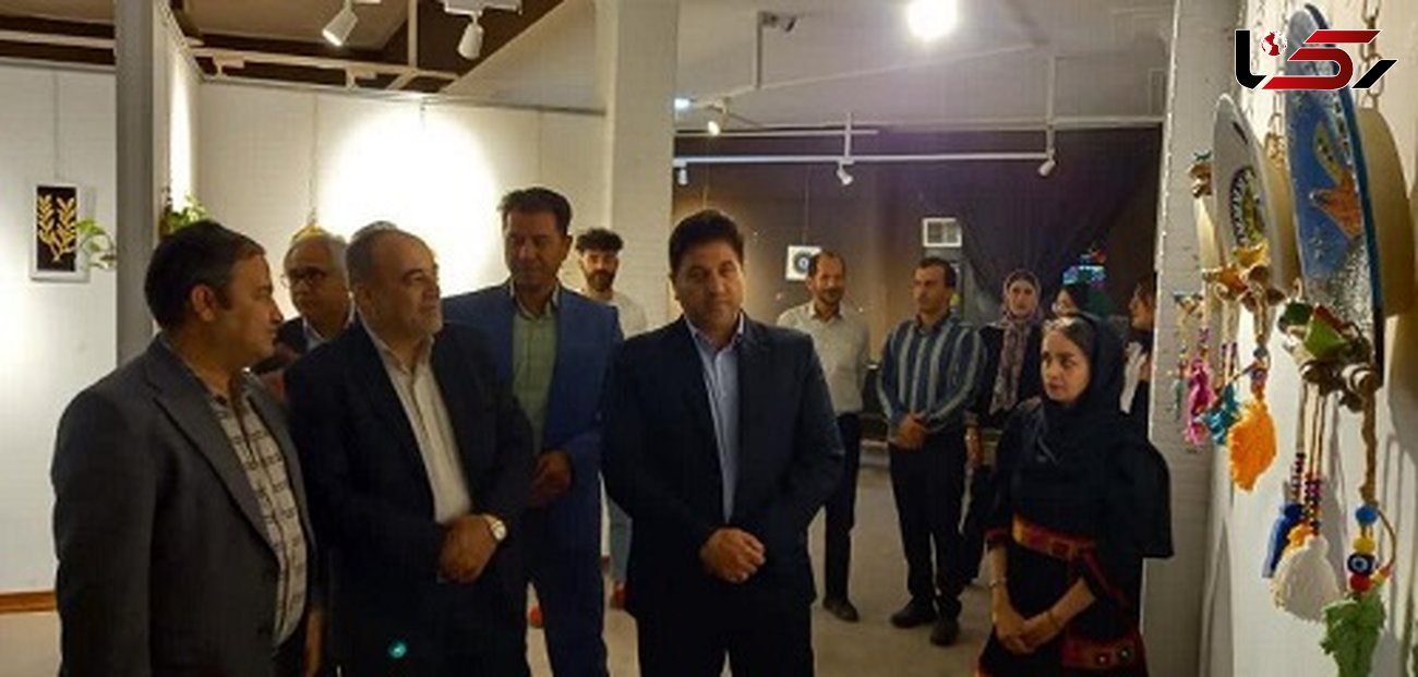 افتتاح نمایشگاه آثار هنری دکوراتیو صنایع‌دستی در ایلام