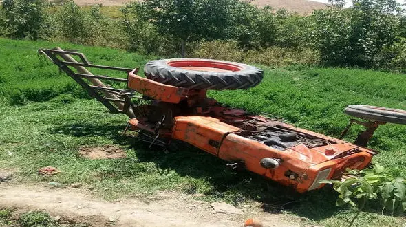 سقوط تراکتور از پرتگاه روستای هودرج در اسدآباد با یک کشته