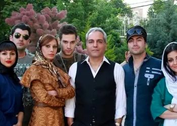 فیلم آواز ماندگا /  آهنگ خواندن محشر مهران مدیری تو عمارت لوکسی که فک و فامیل باکلاسش جمعند ...