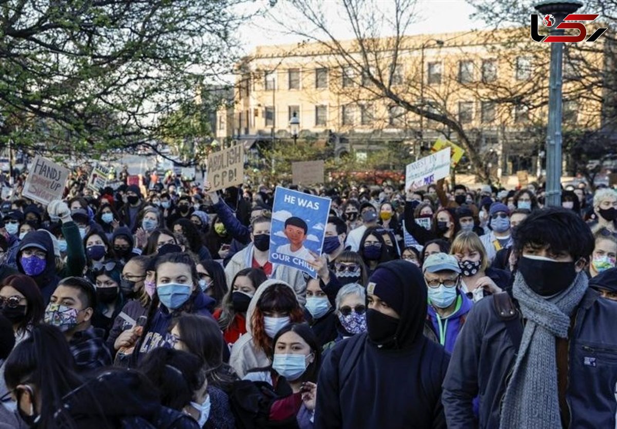 Hundreds Protest Chicago Police Killing of 13-Year-Old Boy
