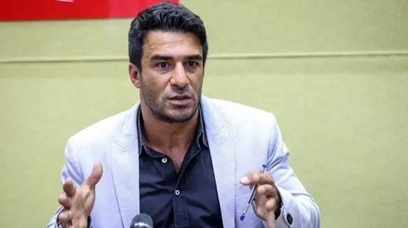 فیلم اجرای آهنگ حماسی «ممد نبودی ببینی» توسط یوسف تیموری در فضای مجازی سروصدا به پا کرد ! / چقدر خوب خوند !