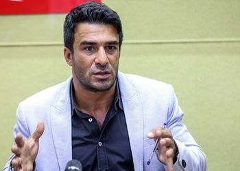 فیلم اجرای آهنگ حماسی «ممد نبودی ببینی» توسط یوسف تیموری در فضای مجازی سروصدا به پا کرد ! / چقدر خوب خوند !