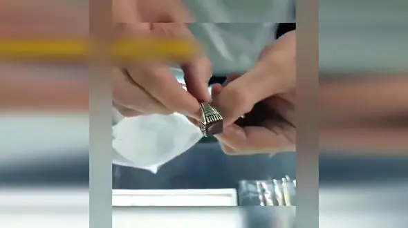 چطور انگشتر نقره را تمیز کنیم؟ + فیلم 
