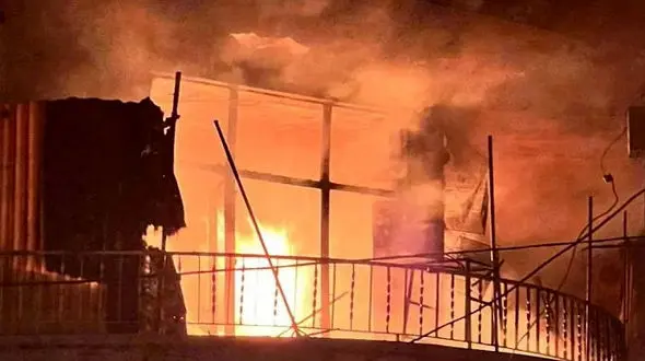 آتش سوزی وحشتناک در خیابان آبان شمالی