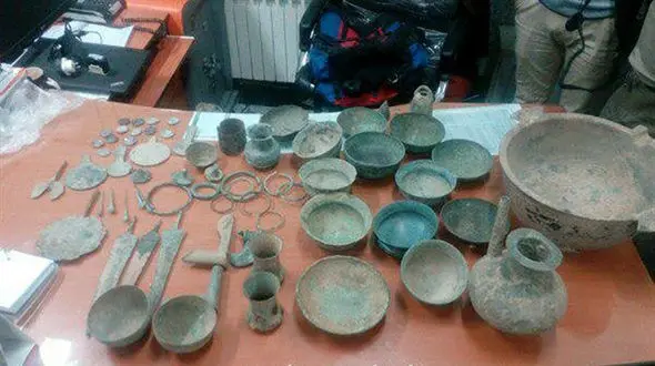 کشف اشیای عتیقه در لرستان